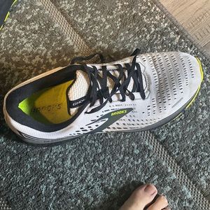 Brooks gym shoes